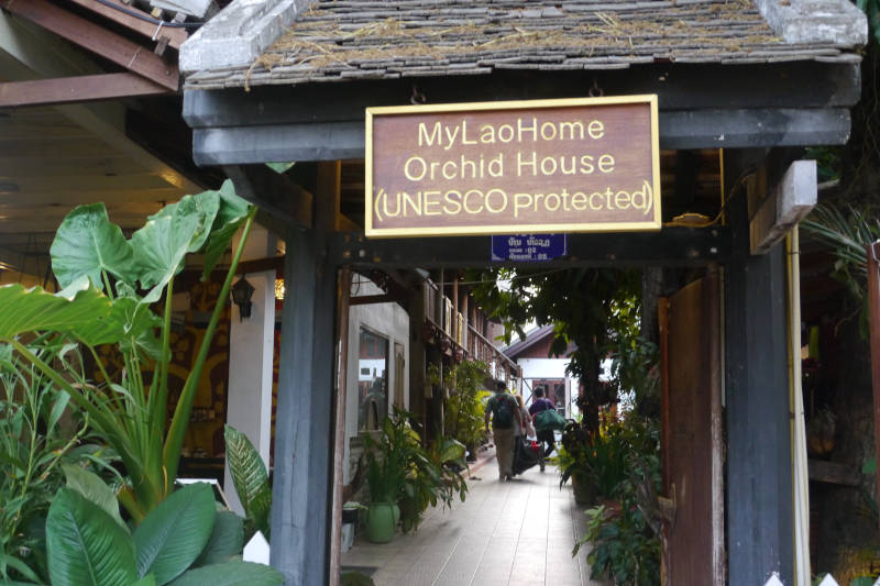 050121_luangprabang1