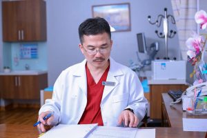 pgs-ts-bs-le-hoang-giam-doc-trung-tam-ho-tro-sinh-san-ivf-tam-anh-ha-noi